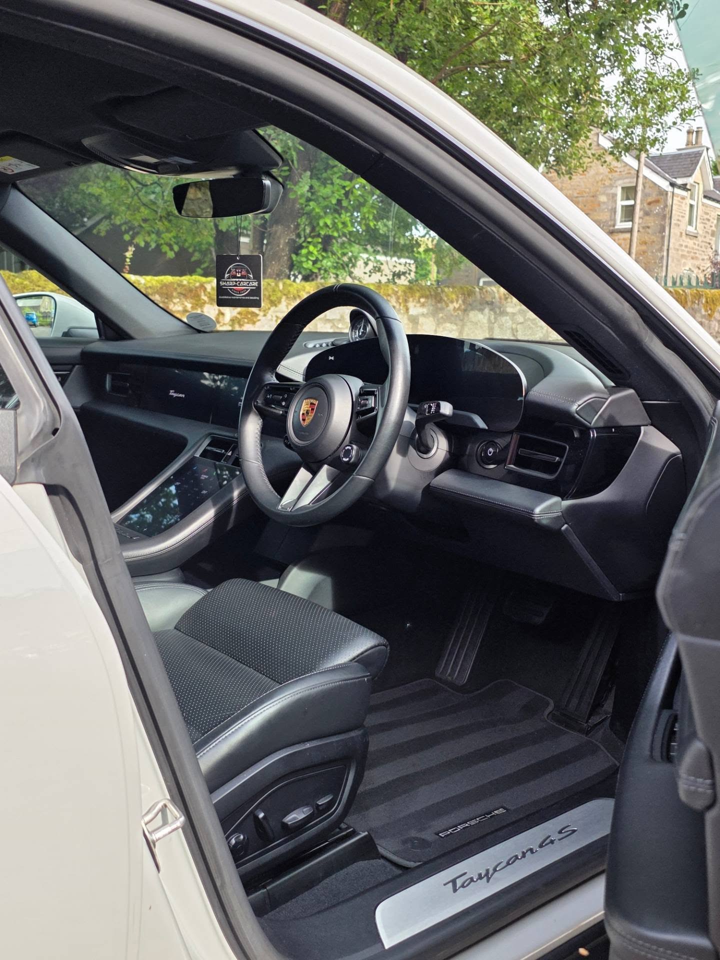 Trim feature